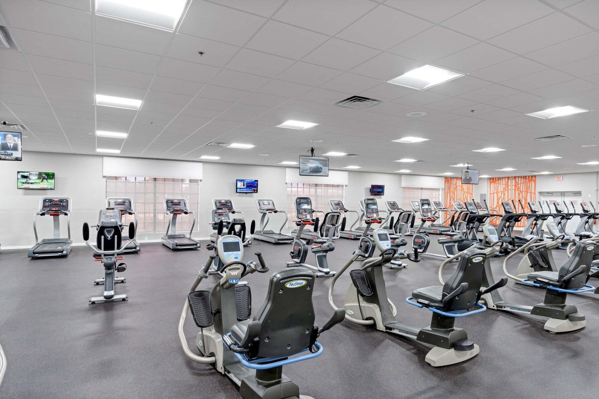 417 Mansfield I, Unit 417 Boca Raton, FL 33434 - Photo 39 of 50 CV FItness