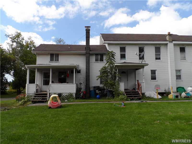 5889 Ward Road Lewiston, NY 14132 - Photo 1 of 1 Exterior Front.