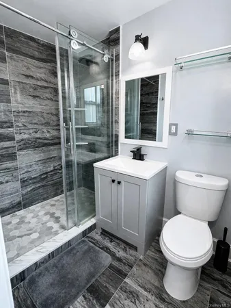 $235,000 | 245 Rumsey Road, Unit 3E, Yonkers, NY 10701