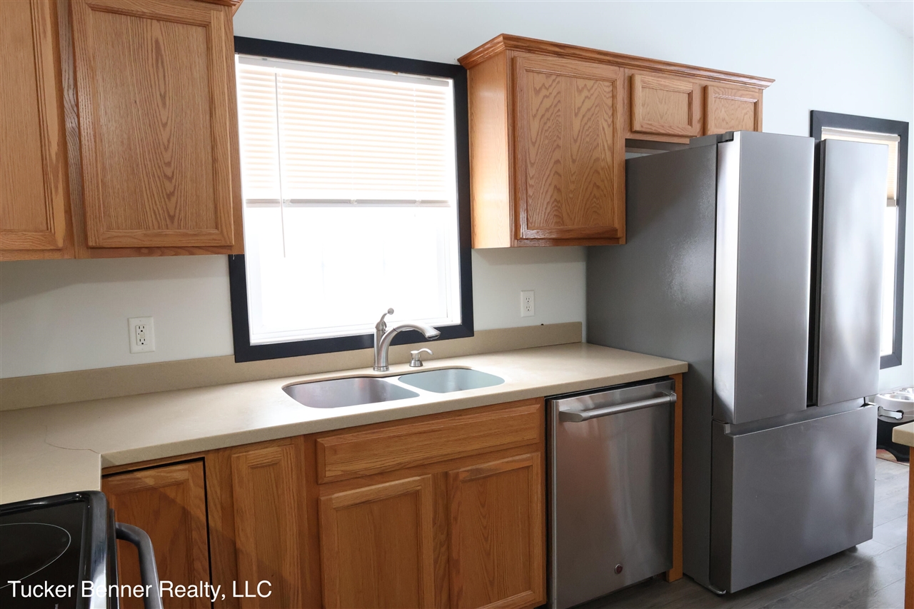 4122 Duck Lake Road Whitehall, MI 49461 - Photo 10 of 62