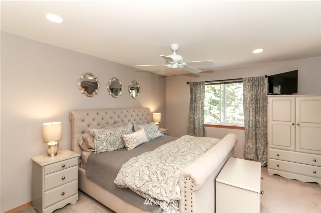 2011 239th Place Southeast Bothell, WA 98021 - Photo 17 of 31