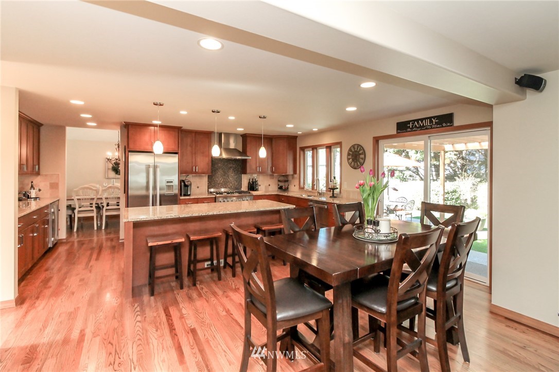 2011 239th Place Southeast Bothell, WA 98021 - Photo 10 of 31