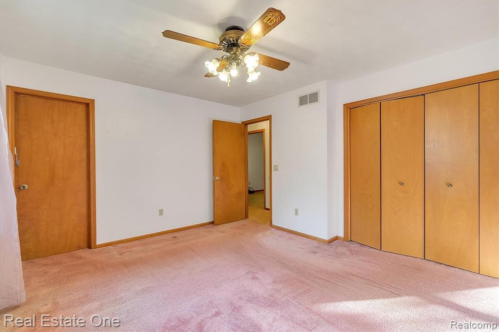 4522 Stow Road Fowlerville, MI 48836 - Photo 13 of 30