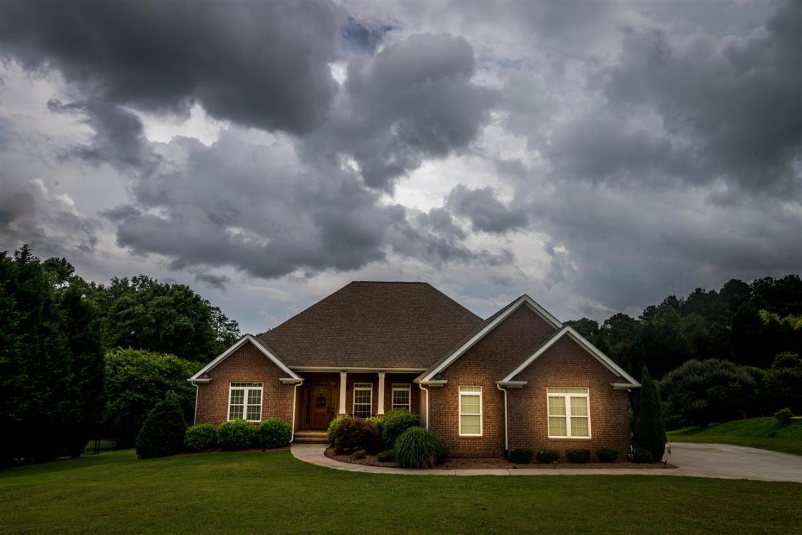202 Aberdeen Drive Anderson, SC 29621 - Photo 1 of 10