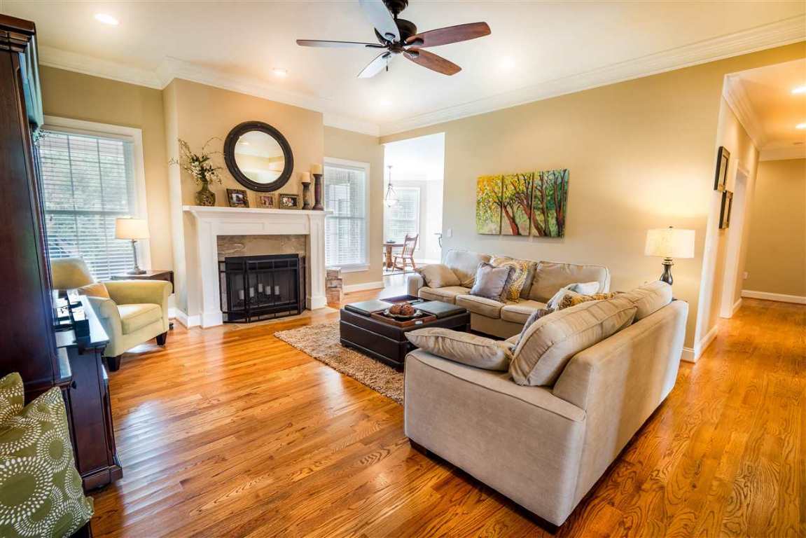 202 Aberdeen Drive Anderson, SC 29621 - Photo 2 of 10