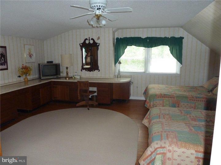 12 Dechert Road Conshohocken, PA 19428 - Photo 14 of 19 Bedroom 3
