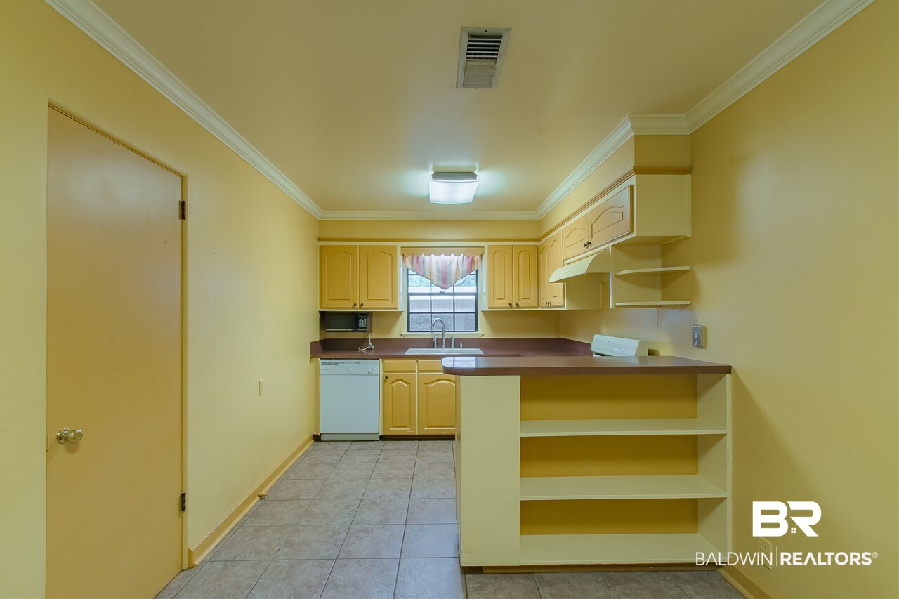 279 Jackson Boulevard Mobile, AL 36609 - Photo 14 of 38