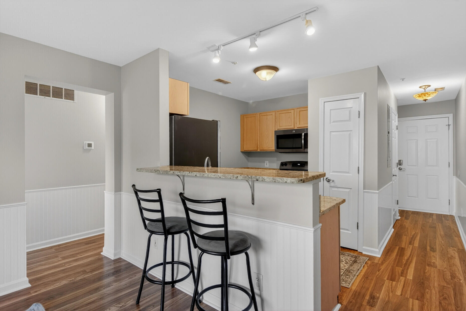 2262 Folly Road, Unit 1G Charleston, SC 29412 - Photo 8 of 37 19_19_mls