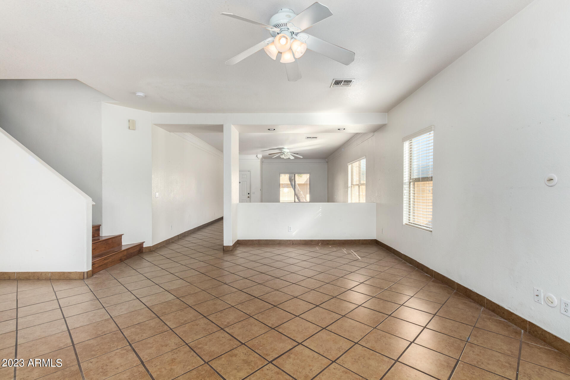9409 West Jamestown Road Phoenix, AZ 85037 - Photo 12 of 27 0013-13 Jamestown