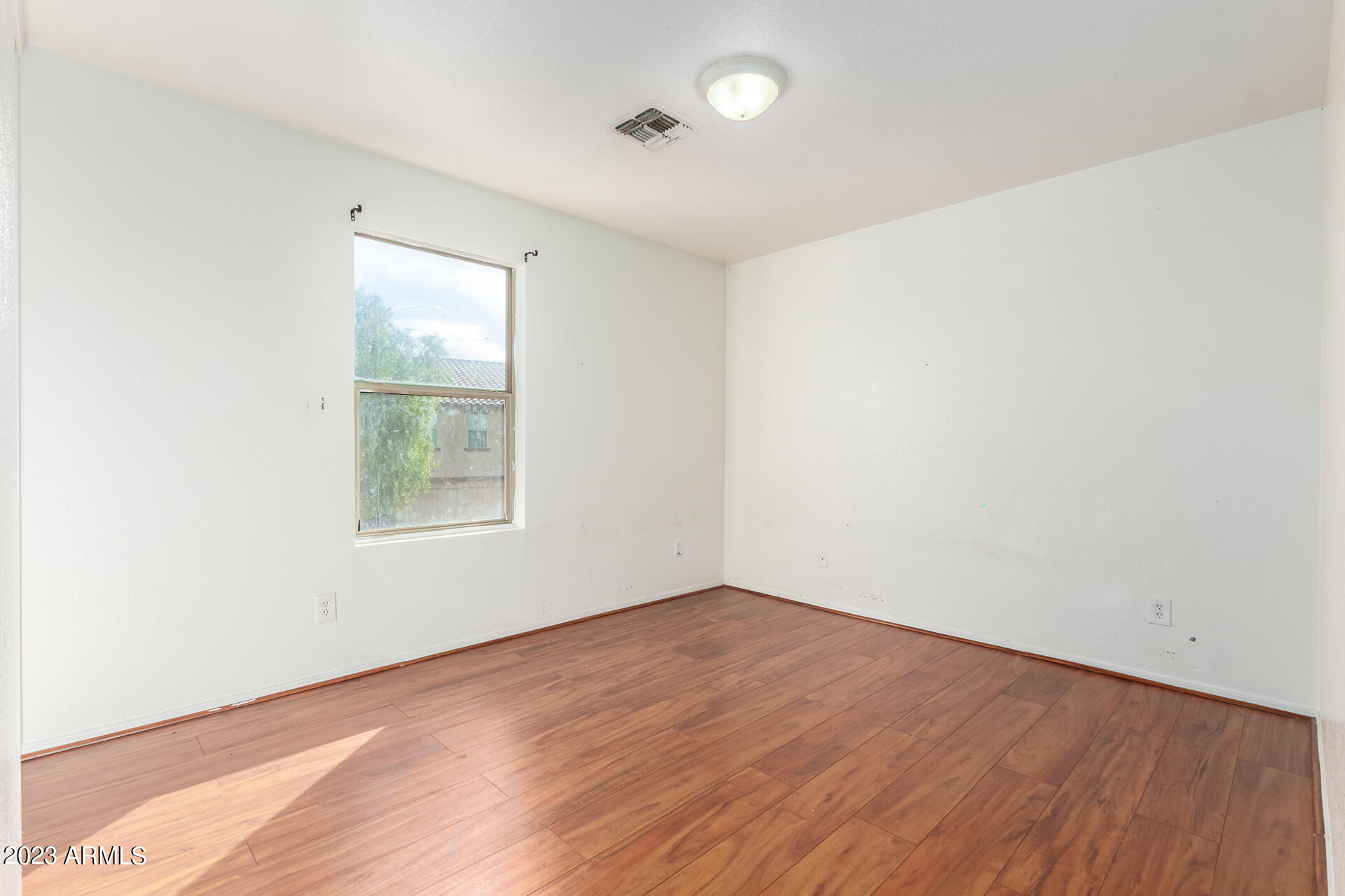 9409 West Jamestown Road Phoenix, AZ 85037 - Photo 20 of 27 0024-25 Jamestown