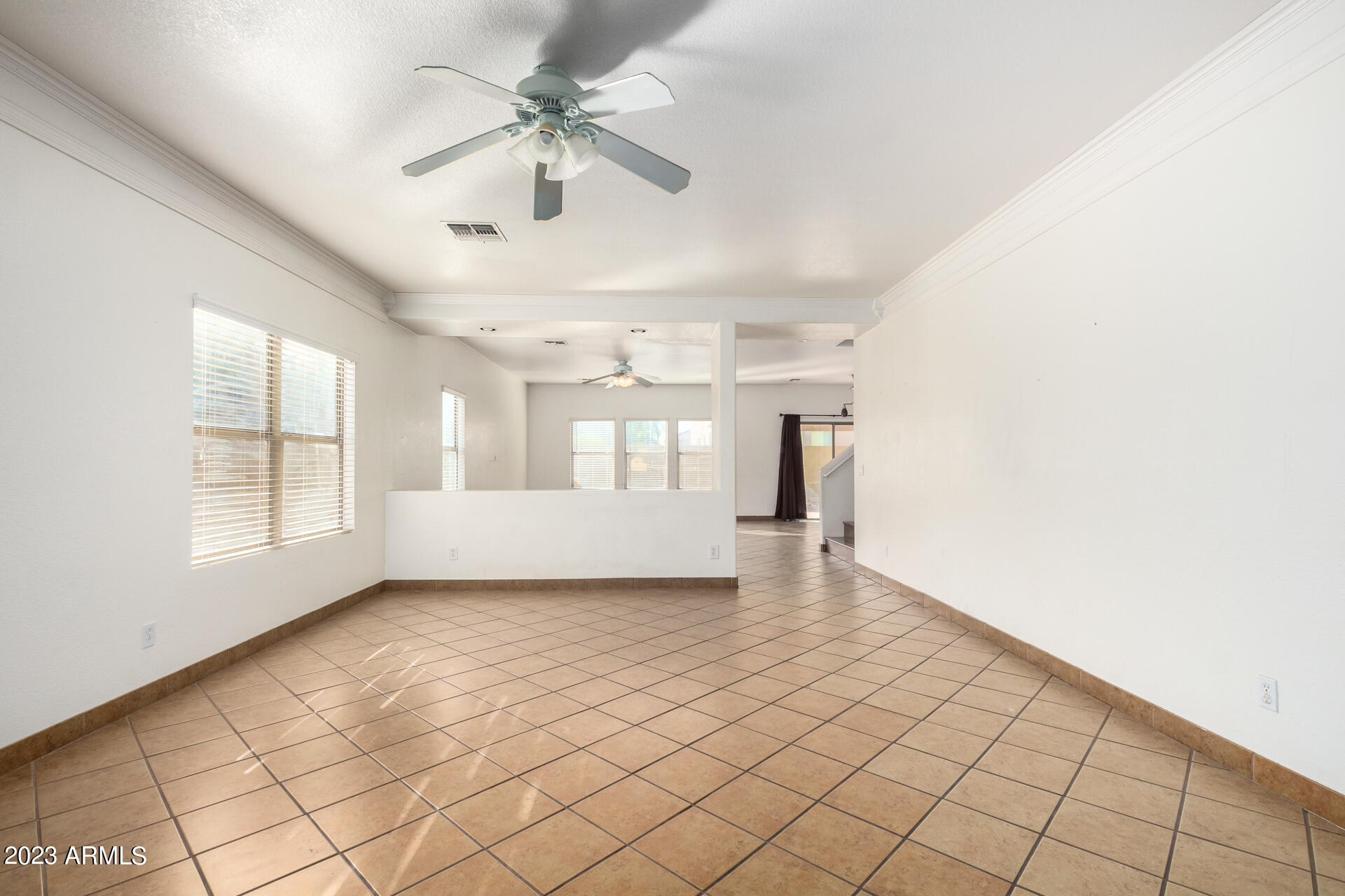 9409 West Jamestown Road Phoenix, AZ 85037 - Photo 7 of 27 0008-8 Jamestown