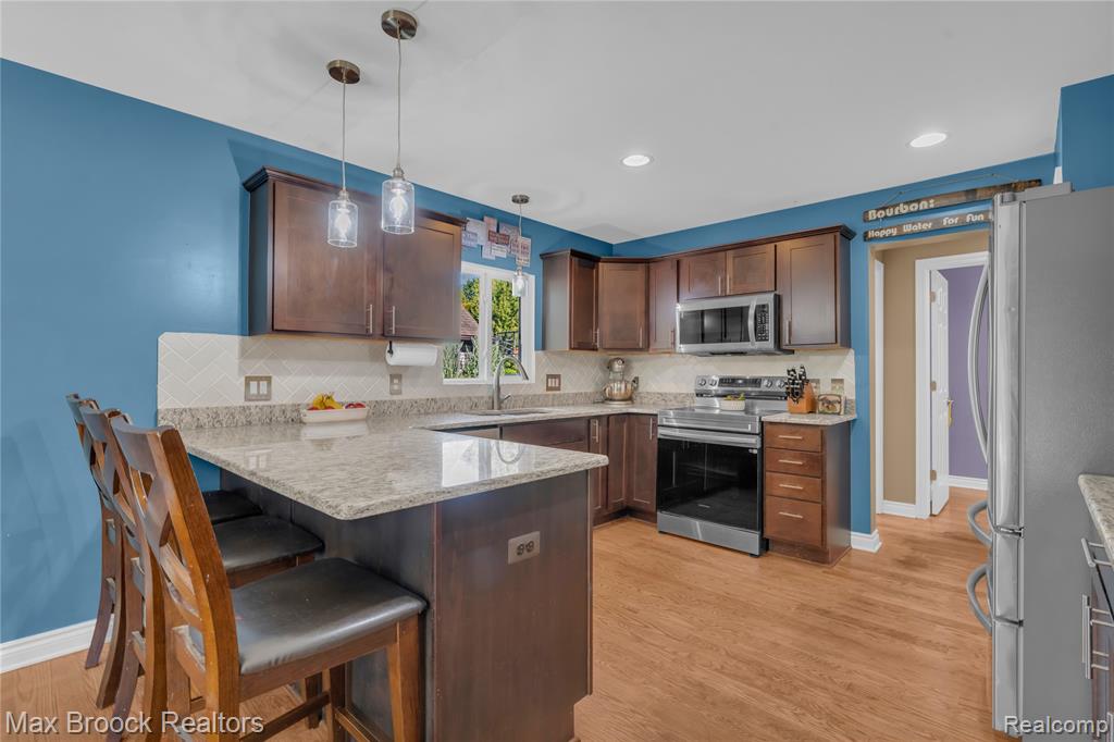 3566 Samuel Avenue Rochester Hills, MI 48309 - Photo 6 of 34