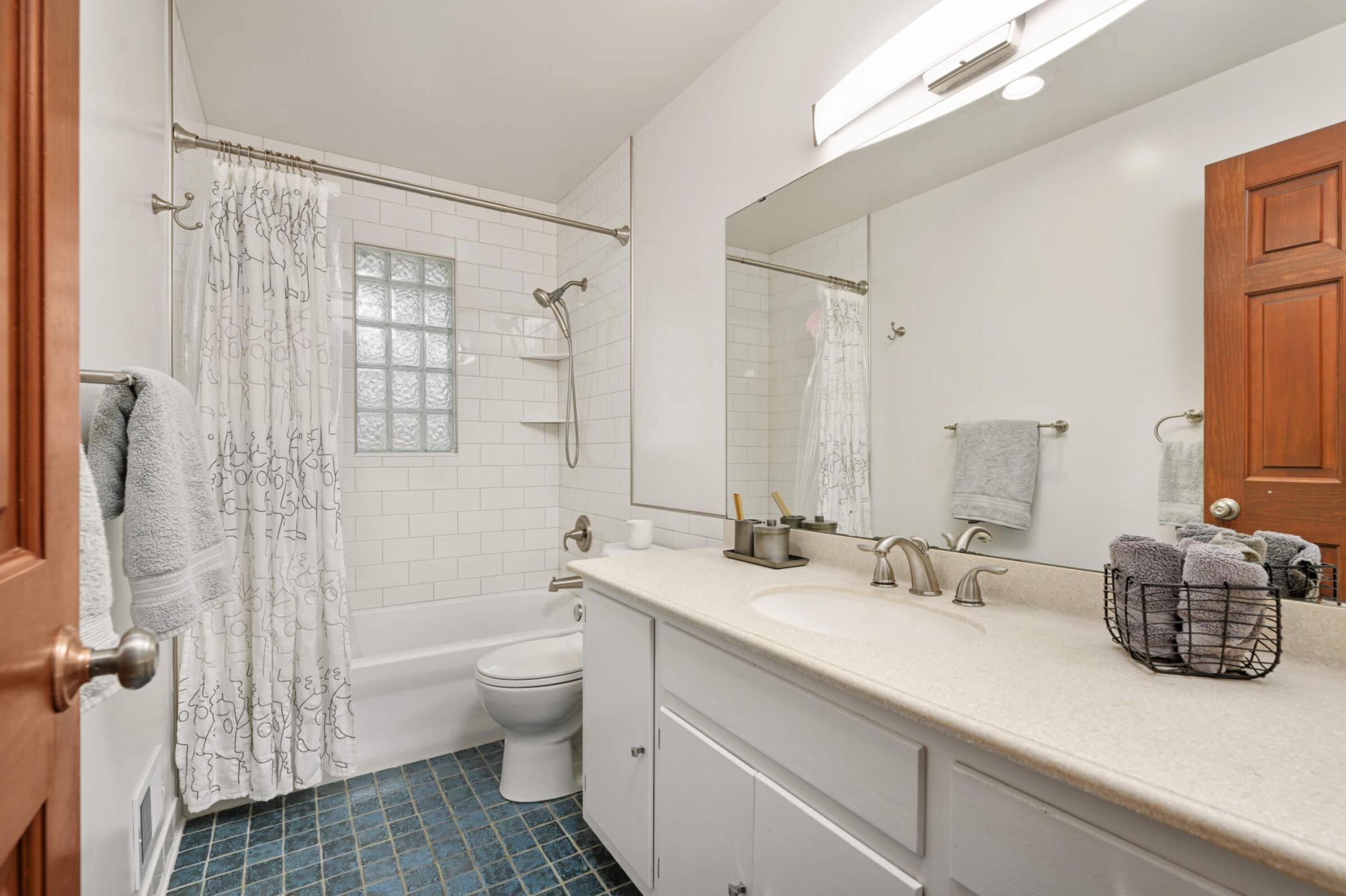 6015 View Lane Edina, MN 55436 - Photo 28 of 58