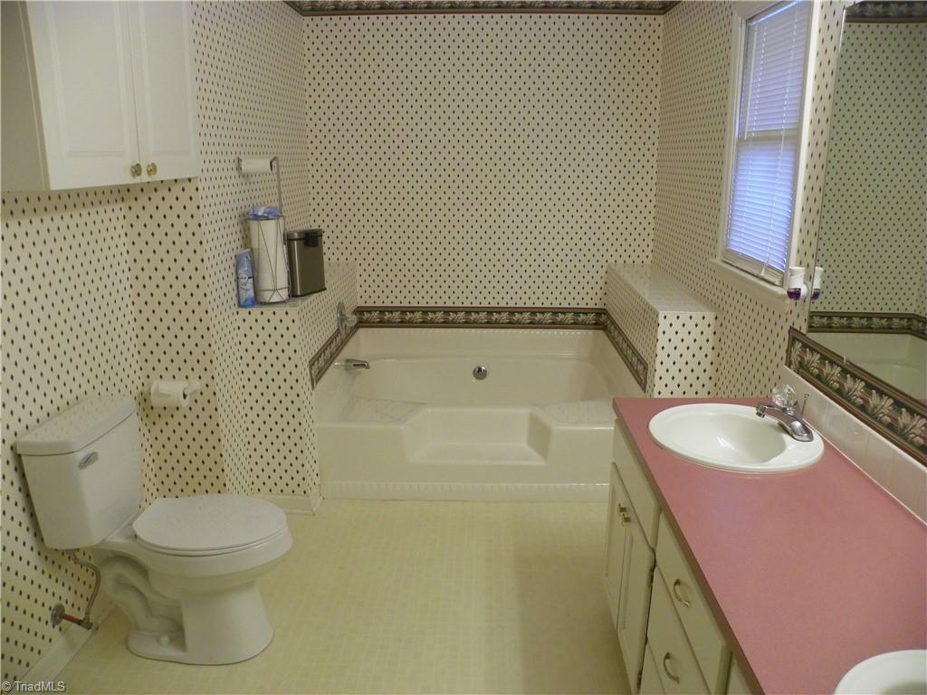 763 Tussey Road Lexington, NC 27295 - Photo 11 of 14 Master Bath Has Separate Shower