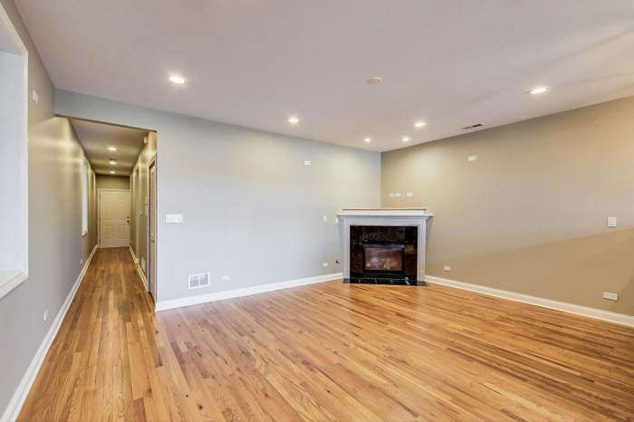 1302 West Fillmore Street, Unit 2 Chicago, IL 60607 - Photo 7 of 26 Gallery Image 7