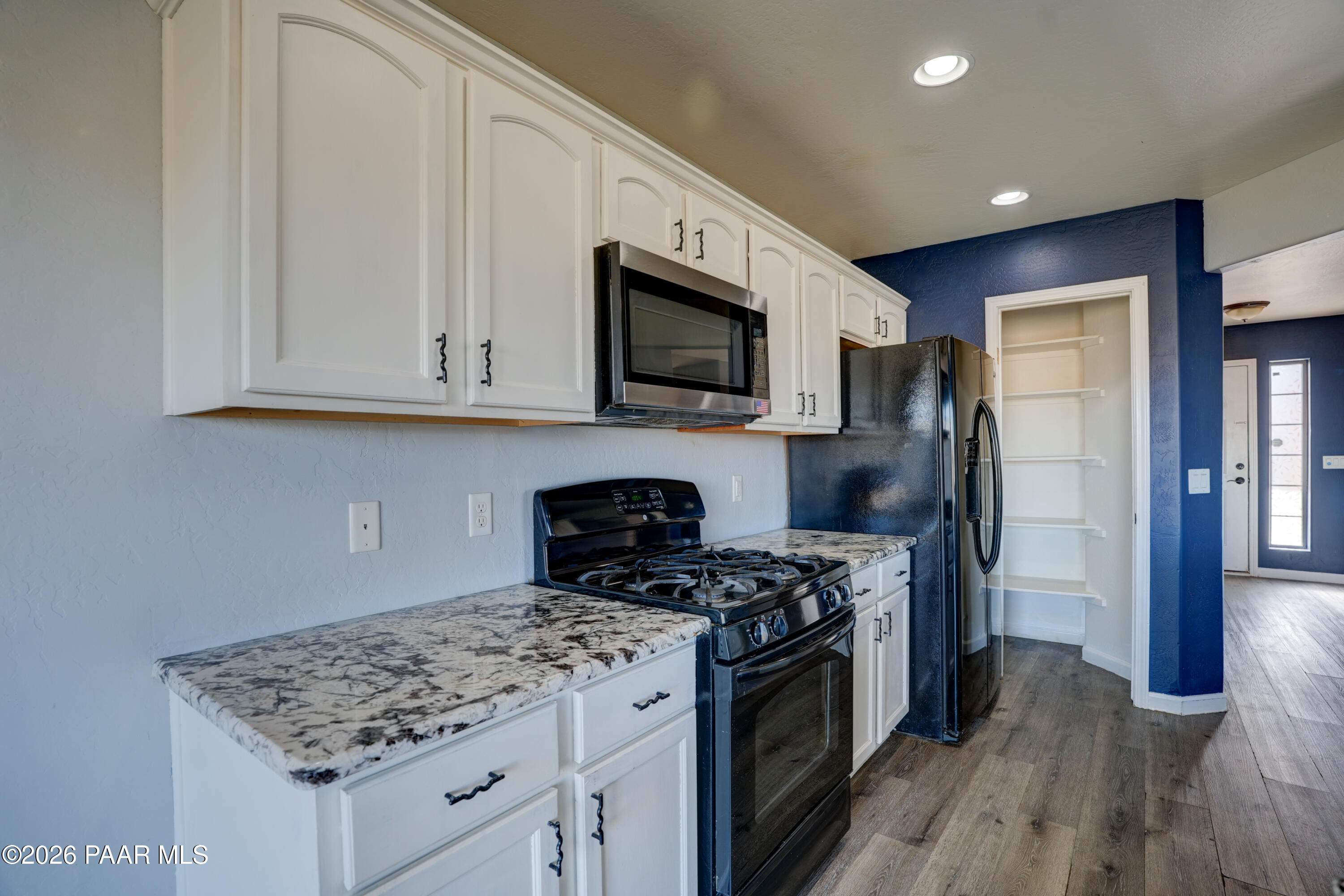 200 North Outback Road Dewey, AZ 86327 - Photo 6 of 34 Kitchen 4