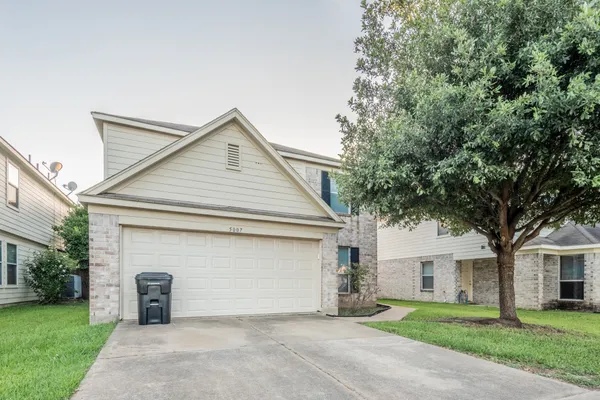 $2,100 | 5007 Oak Stand Court, Katy, TX 77449