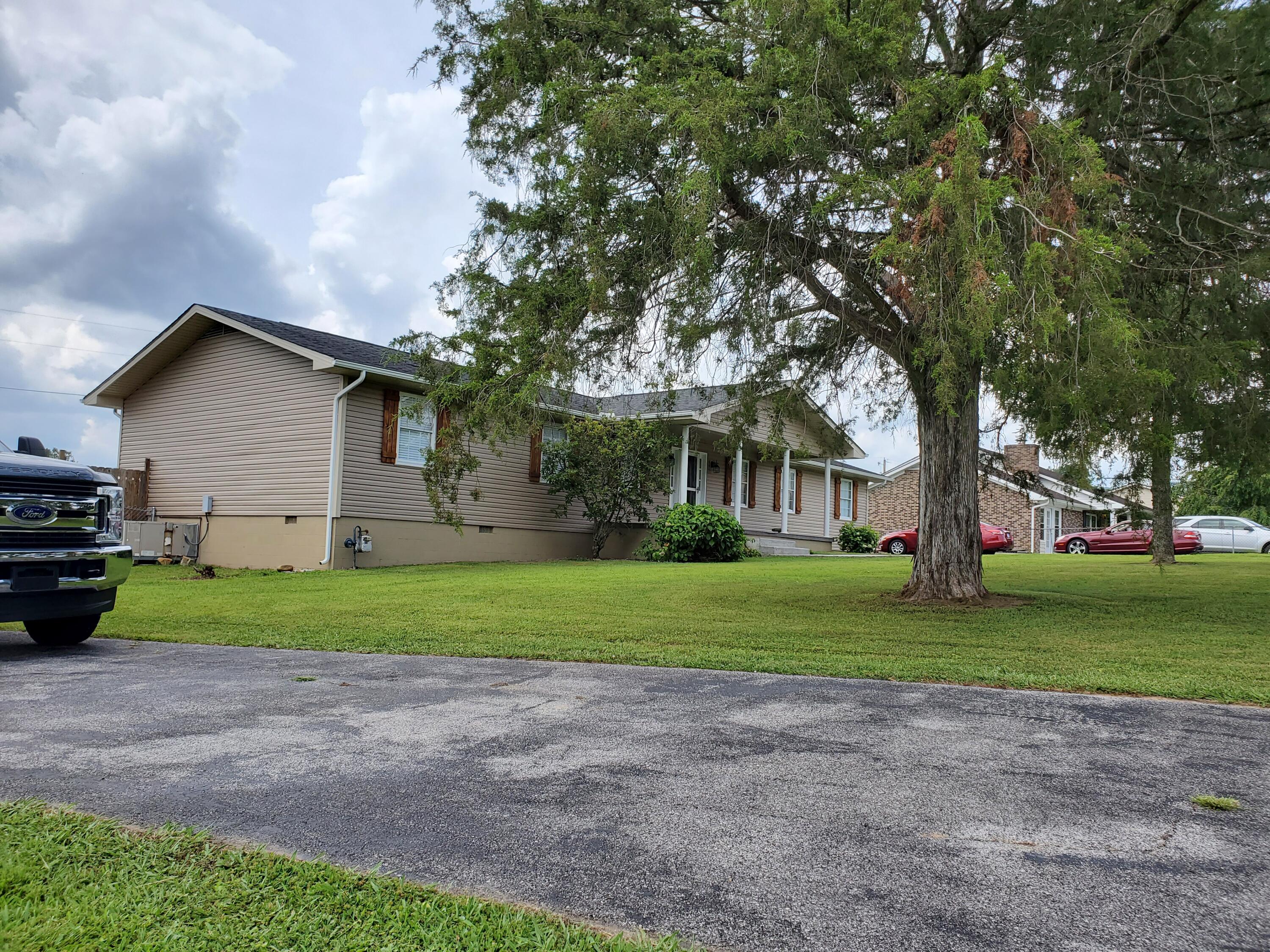 266 Cherry Lane Jacksboro, TN 37757 - Photo 2 of 27 20210806_134431