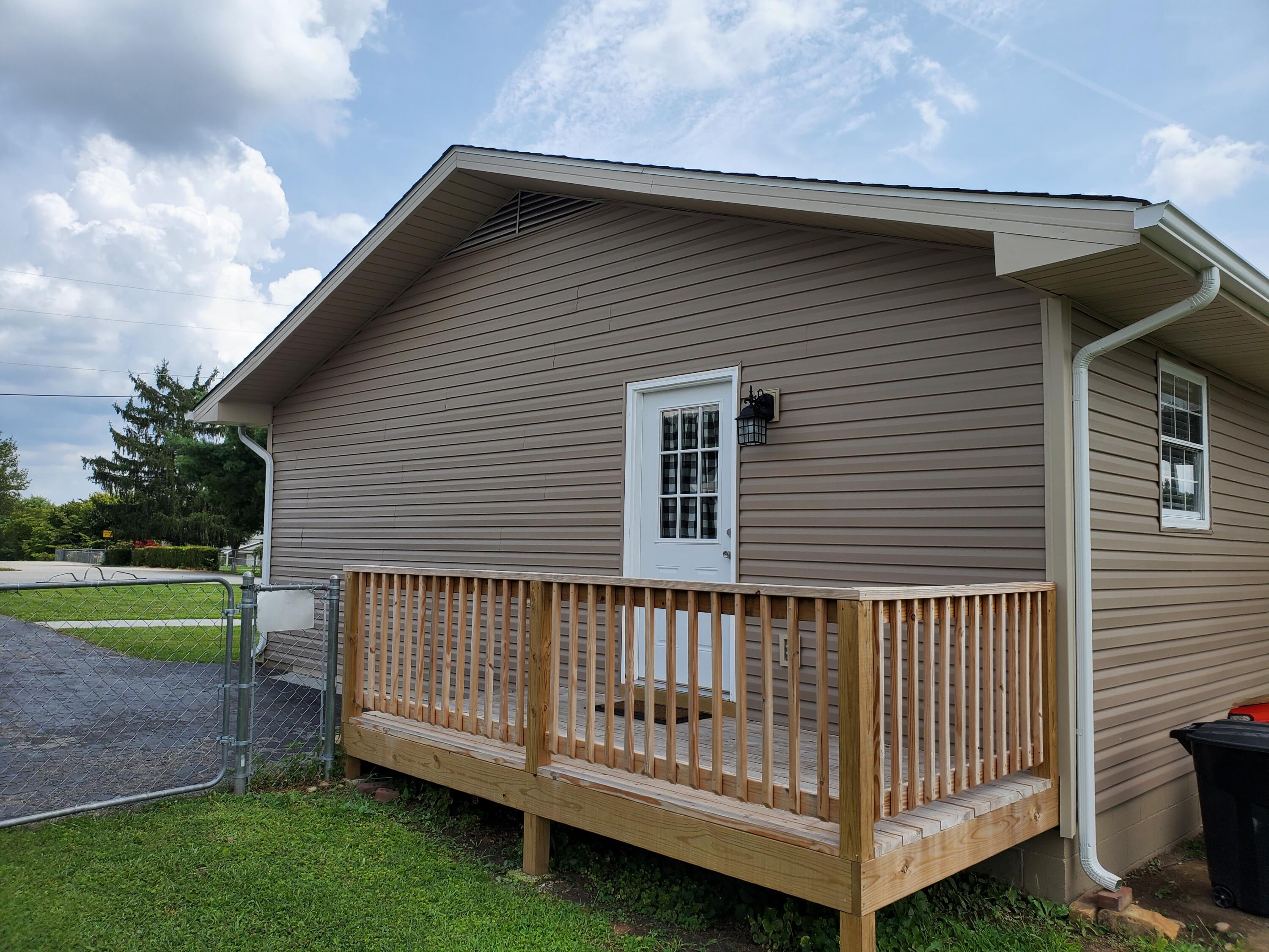 266 Cherry Lane Jacksboro, TN 37757 - Photo 4 of 27 20210806_134054