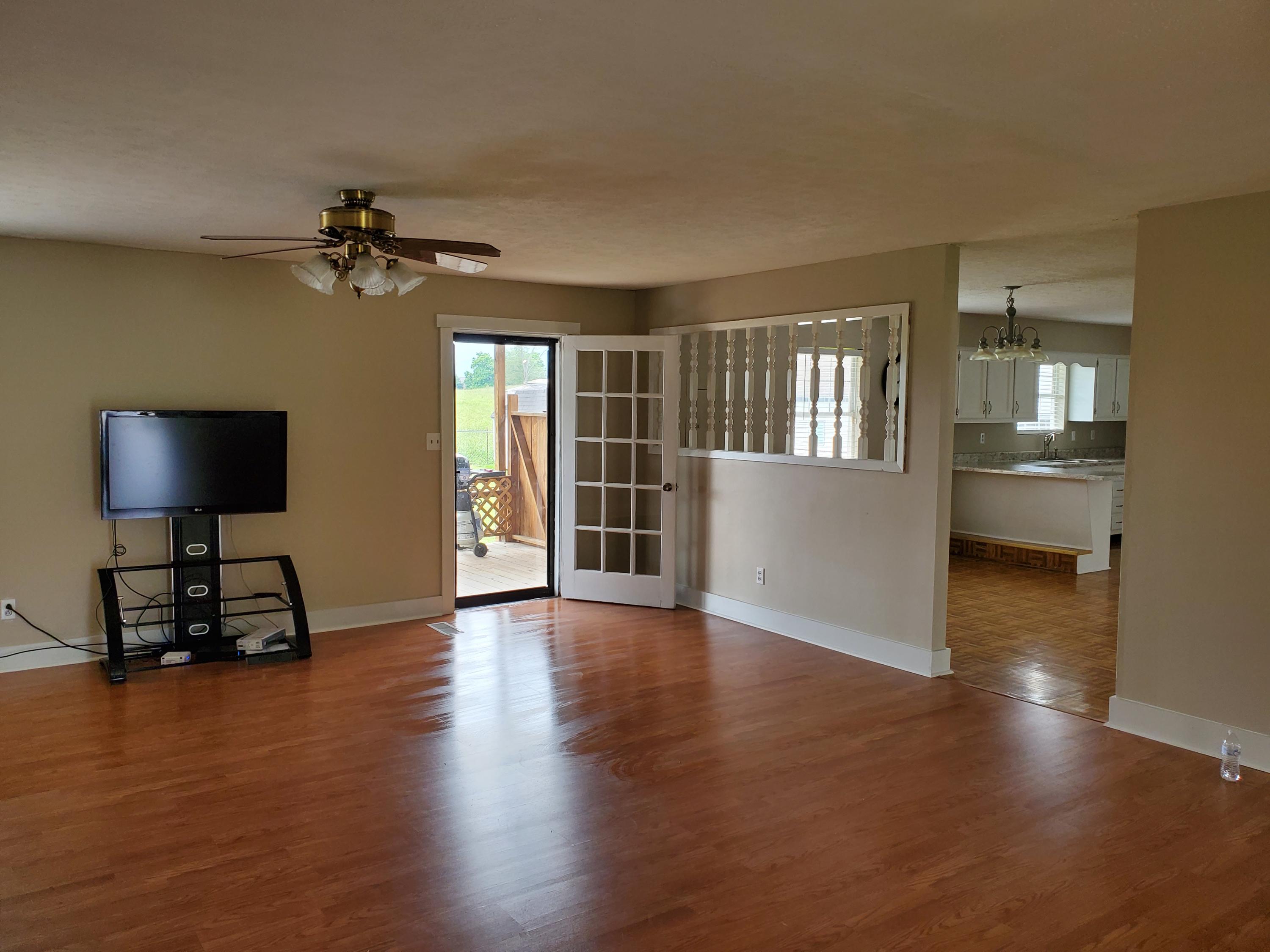 266 Cherry Lane Jacksboro, TN 37757 - Photo 6 of 27 20210806_140832