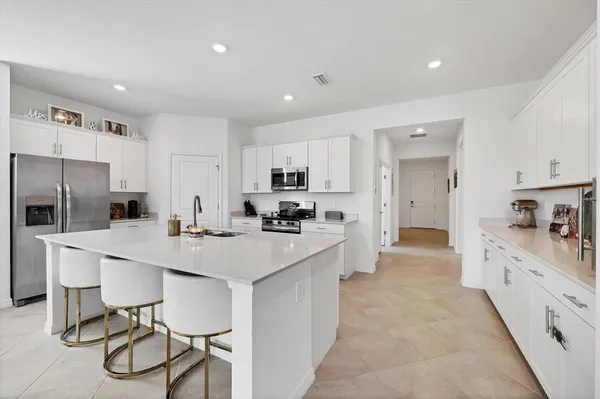 $2,800 | 11314 Pinot Drive, Venice, FL 34293