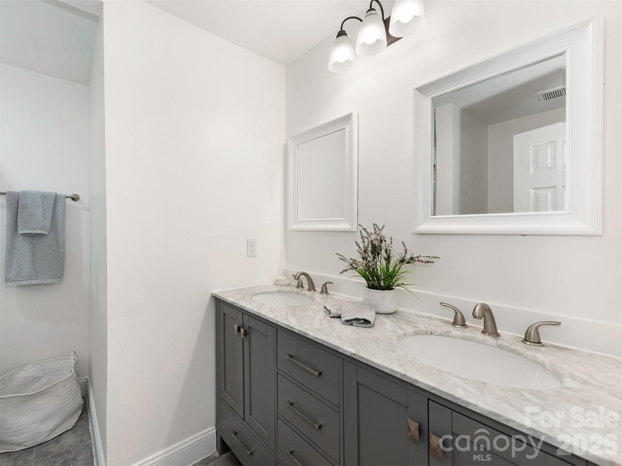 4014 Fieldcrest Road Charlotte, NC 28217 - Photo 18 of 36