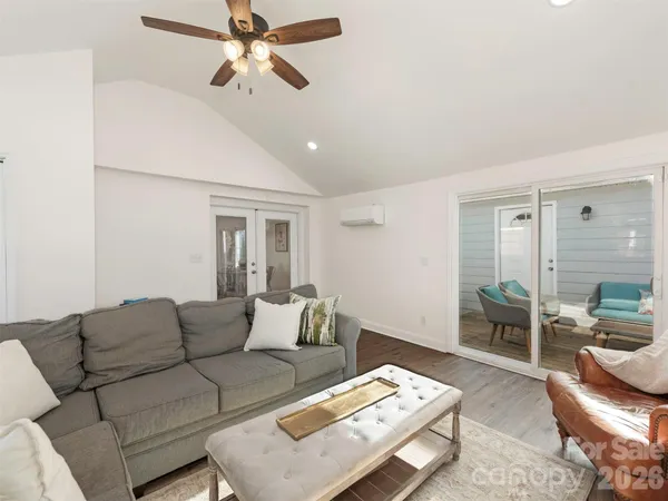 $499,000 | 4014 Fieldcrest Road, Charlotte, NC 28217