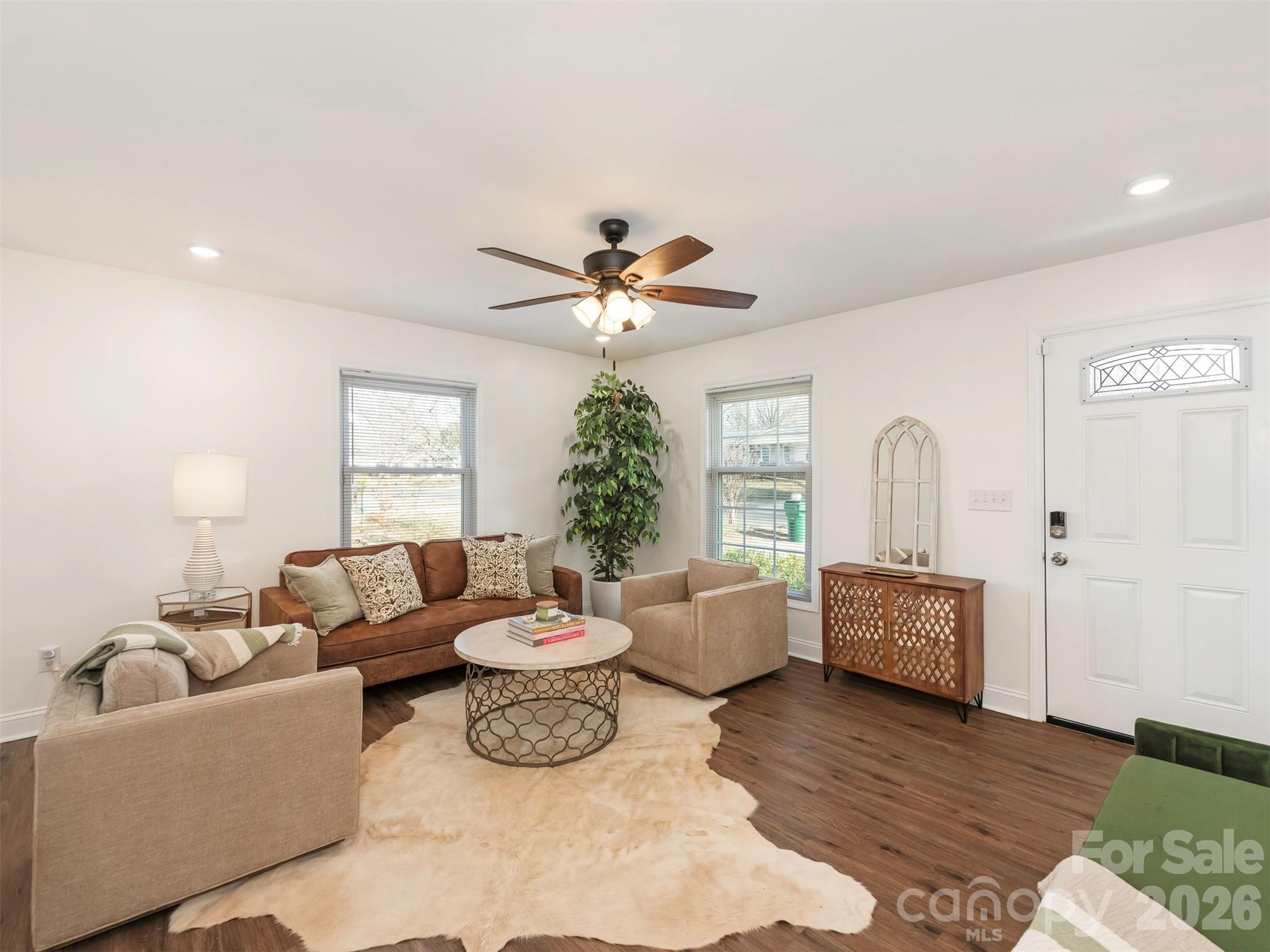 4014 Fieldcrest Road Charlotte, NC 28217 - Photo 4 of 36