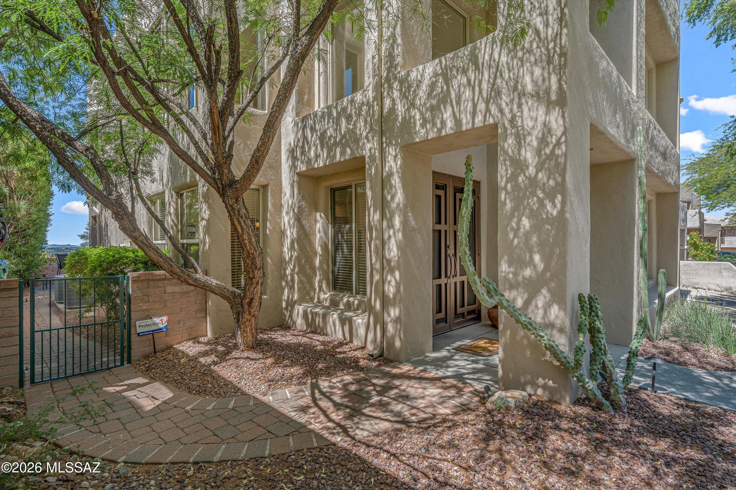 7452 East Ridge Point Road Tucson, AZ 85750 - Photo 40 of 42 36-Front Courtyard