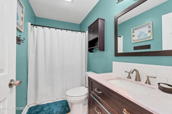 $395,000 | 1580 Pin Oak Drive, Morristown, TN 37814