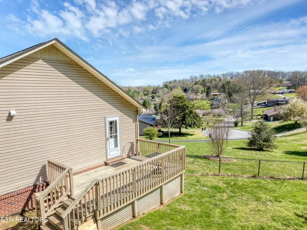 $395,000 | 1580 Pin Oak Drive, Morristown, TN 37814