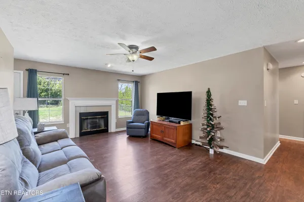 $395,000 | 1580 Pin Oak Drive, Morristown, TN 37814