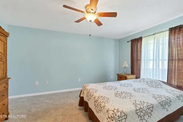 $395,000 | 1580 Pin Oak Drive, Morristown, TN 37814