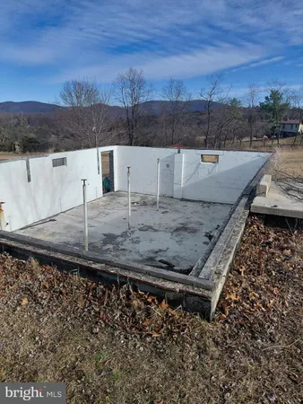 $45,000 | 72 Beagle Boot Lane, Maysville, WV 26833