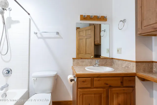 $695,000 | 505 Forest Cir Drive, Alpine, WY 83128