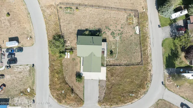 $695,000 | 505 Forest Cir Drive, Alpine, WY 83128