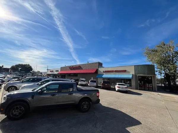 $1,350 | 8129 Maple Street, New Orleans, LA 70118