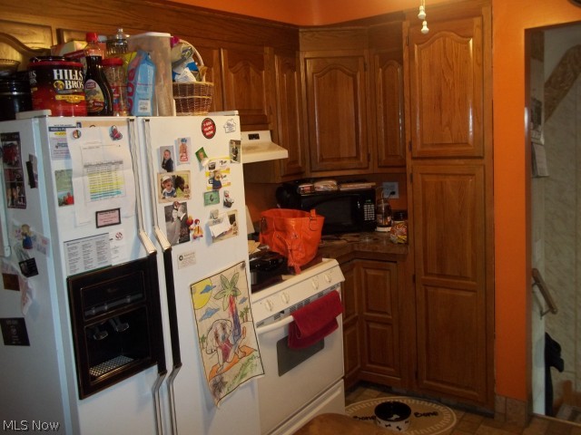 9315 Biddulph Road Brooklyn, OH 44144 - Photo 4 of 7