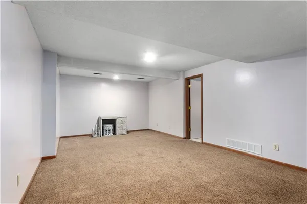 $300,000 | 4005 North 31st Street, St. Joseph, MO 64506