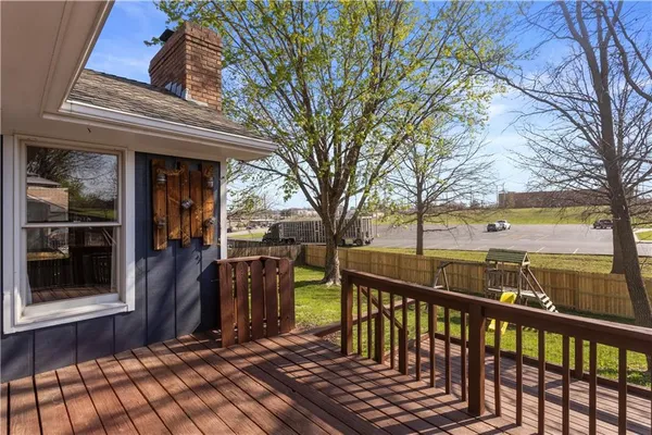 $300,000 | 4005 North 31st Street, St. Joseph, MO 64506
