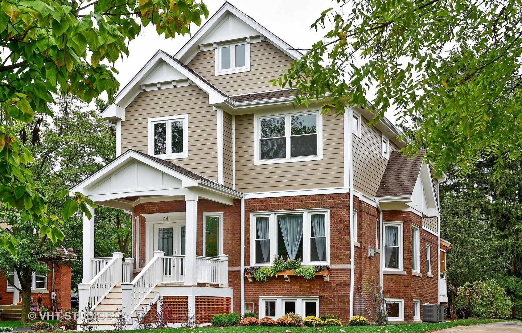441 Repton Road Riverside, IL 60546 - Photo 1 of 30
