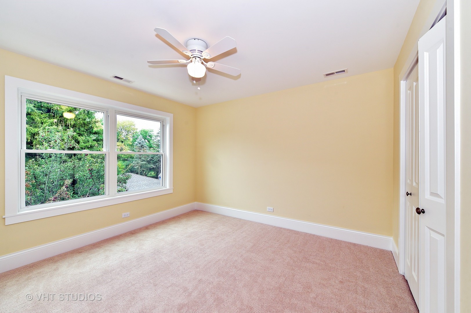 441 Repton Road Riverside, IL 60546 - Photo 14 of 30