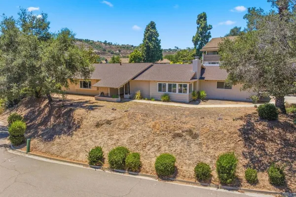 $778,747 | 2837 Carlton Way, Fallbrook, CA 92028