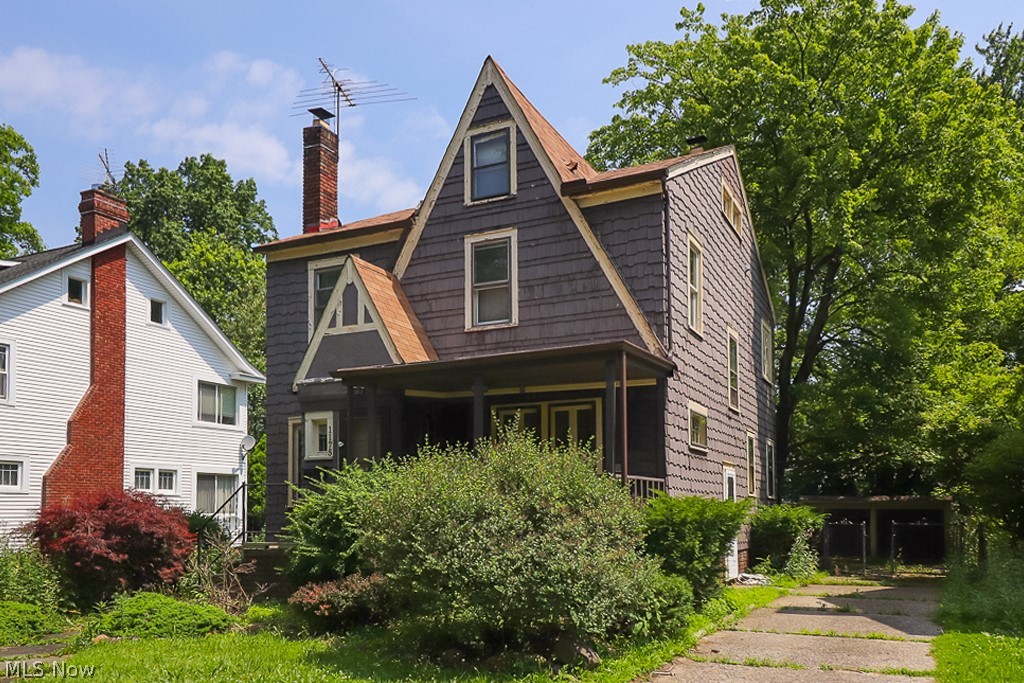1175 Pomona Road Cleveland Heights, OH 44121 - Photo 2 of 34
