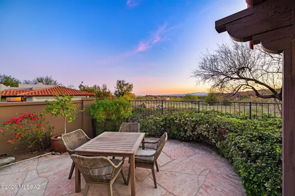 $775,000 | 5819 Bright Star Drive, Tucson, AZ 85718