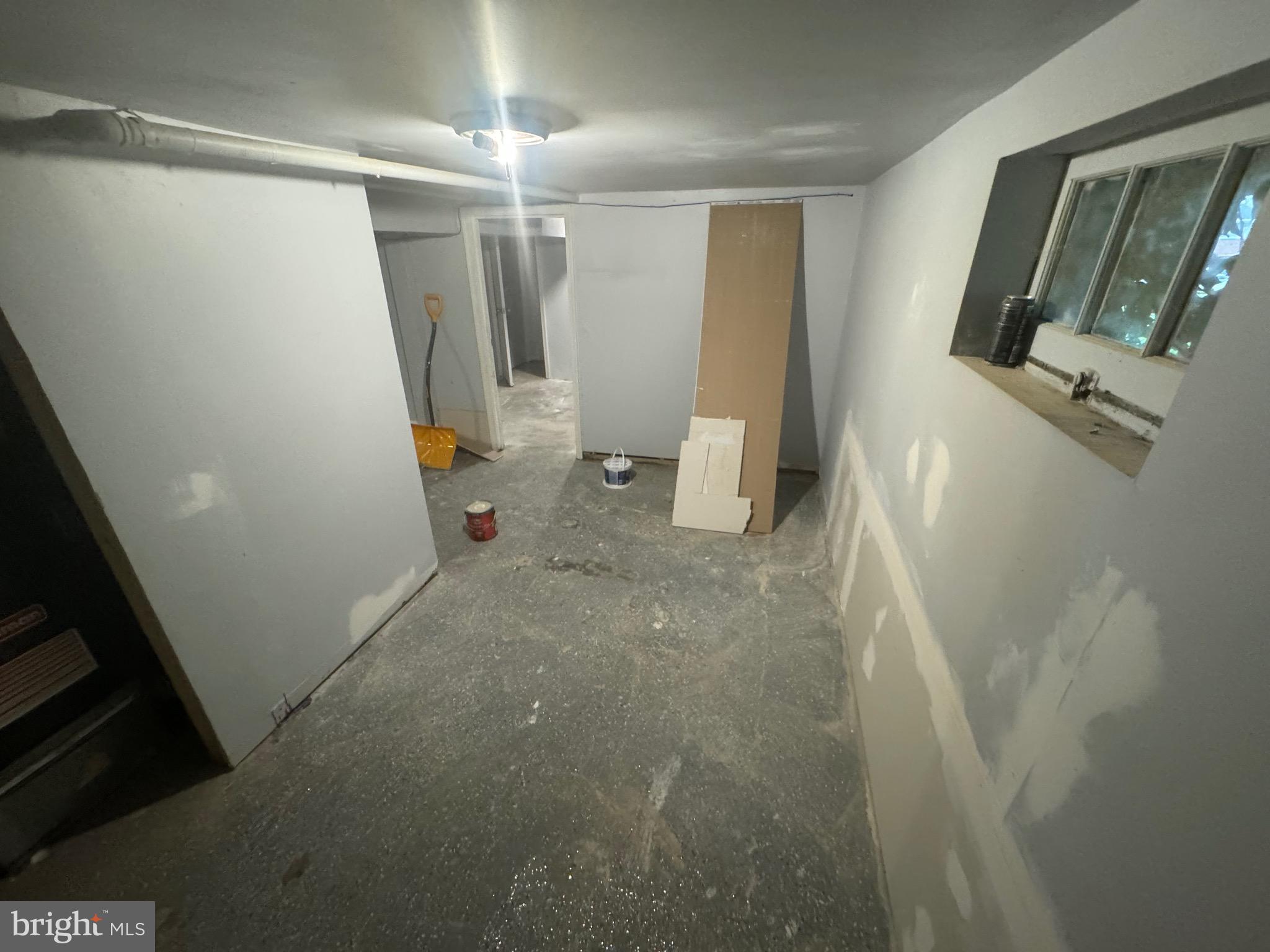 6203 McClean Boulevard Baltimore, MD 21214 - Photo 16 of 26 a view of an empty room