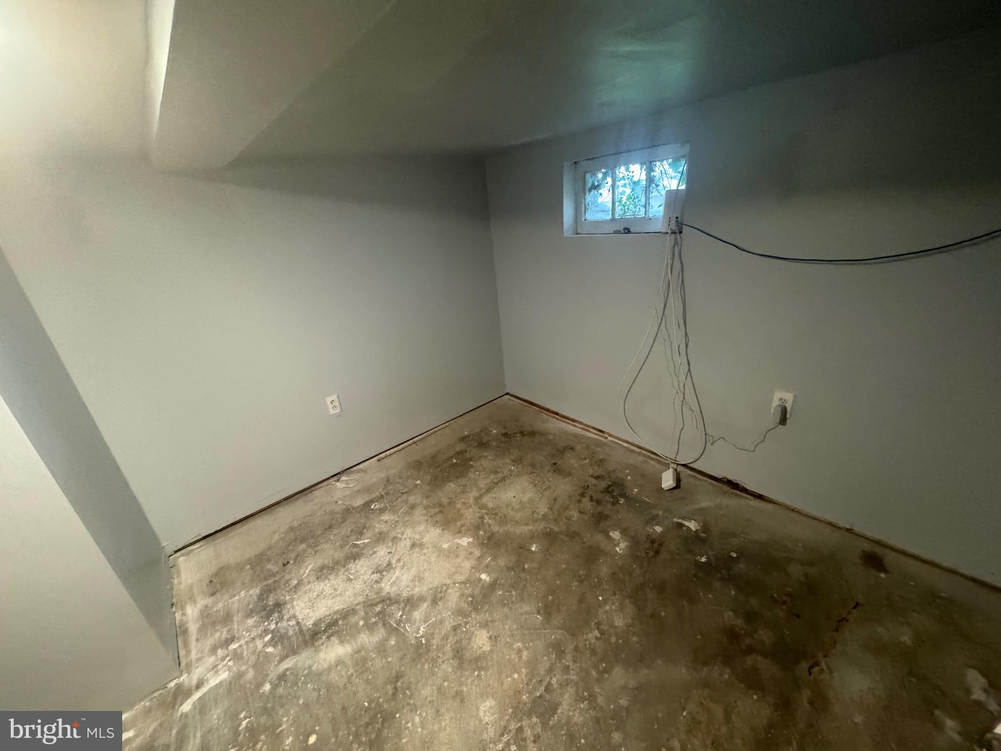 6203 McClean Boulevard Baltimore, MD 21214 - Photo 17 of 26 a view of empty room