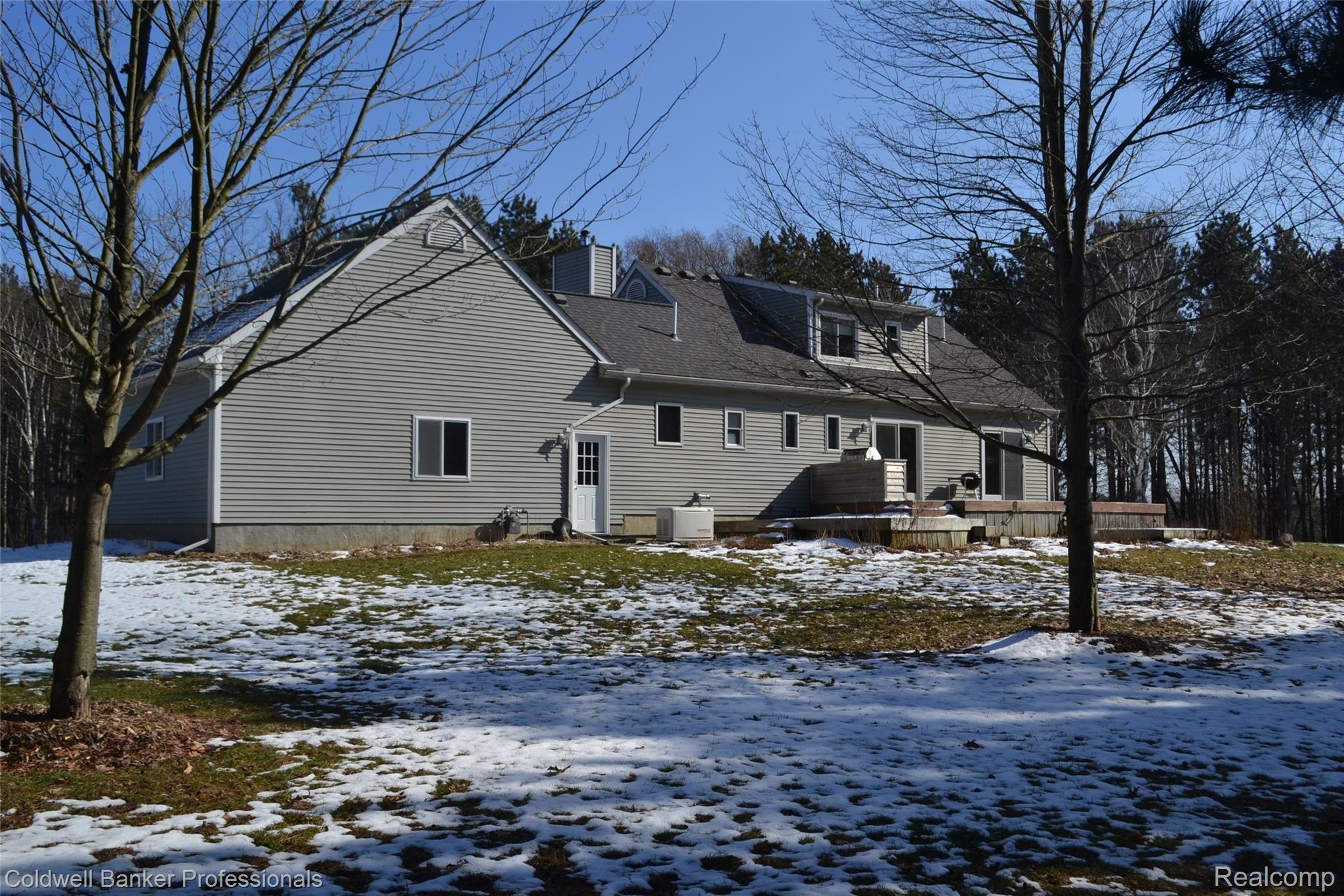 1241 North Summers Road Imlay City, MI 48444 - Photo 4 of 46 DSC_0731.JPG