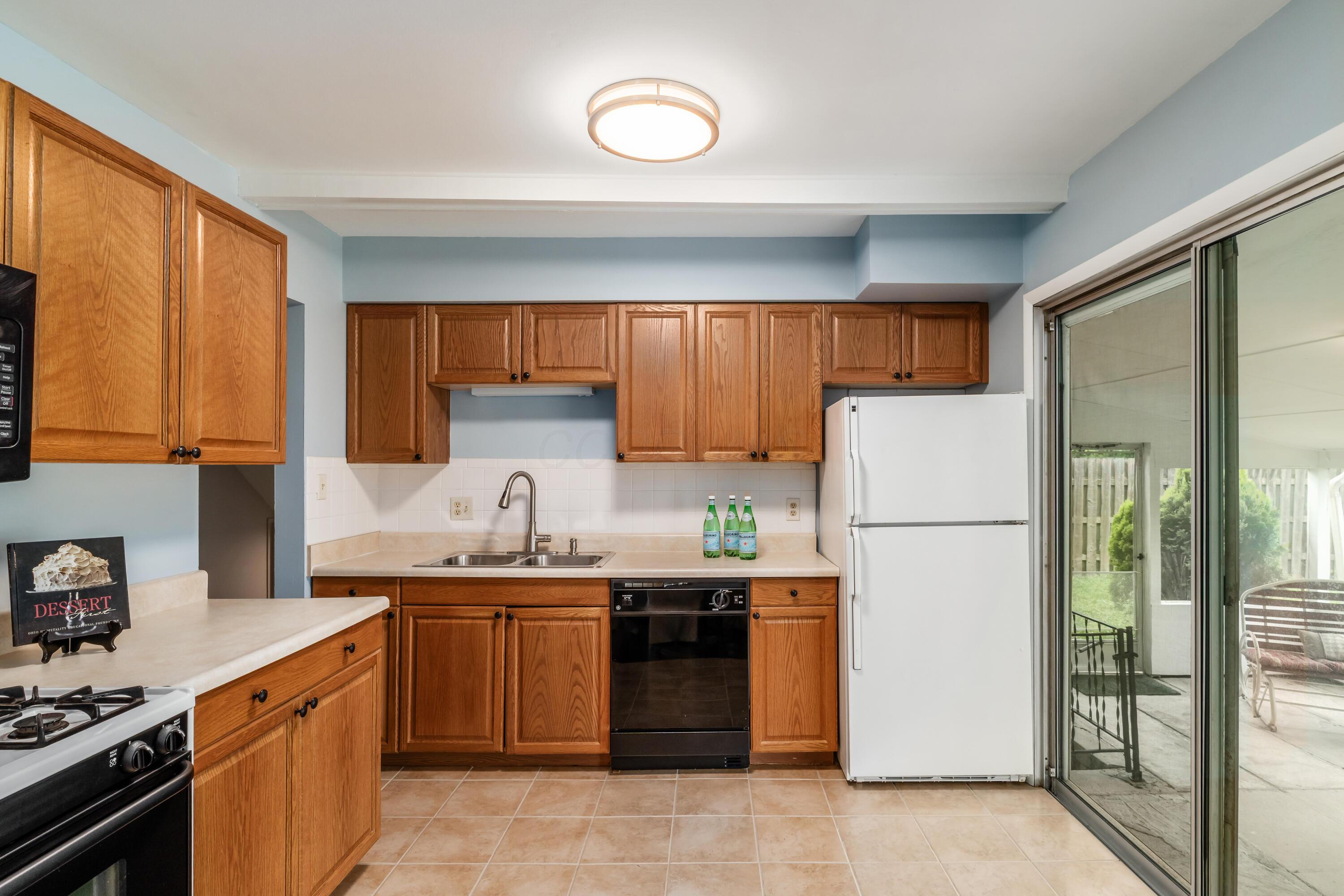 1276 Bryson Road Columbus, OH 43224 - Photo 18 of 49 S_-_1276_Bryson_Rd_-_040