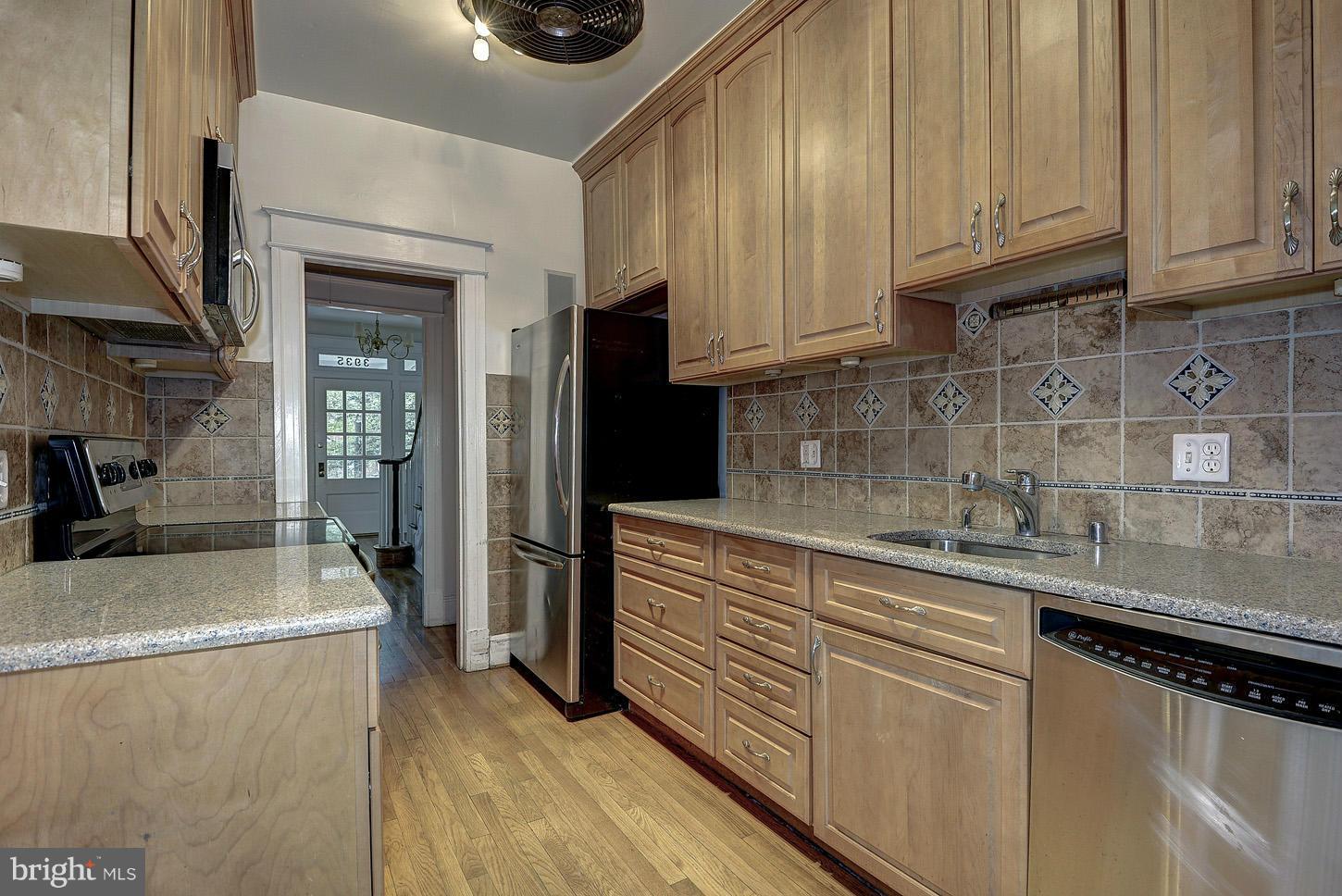 3935 Military Road Northwest Washington, DC 20015 - Photo 13 of 30 Kitchen